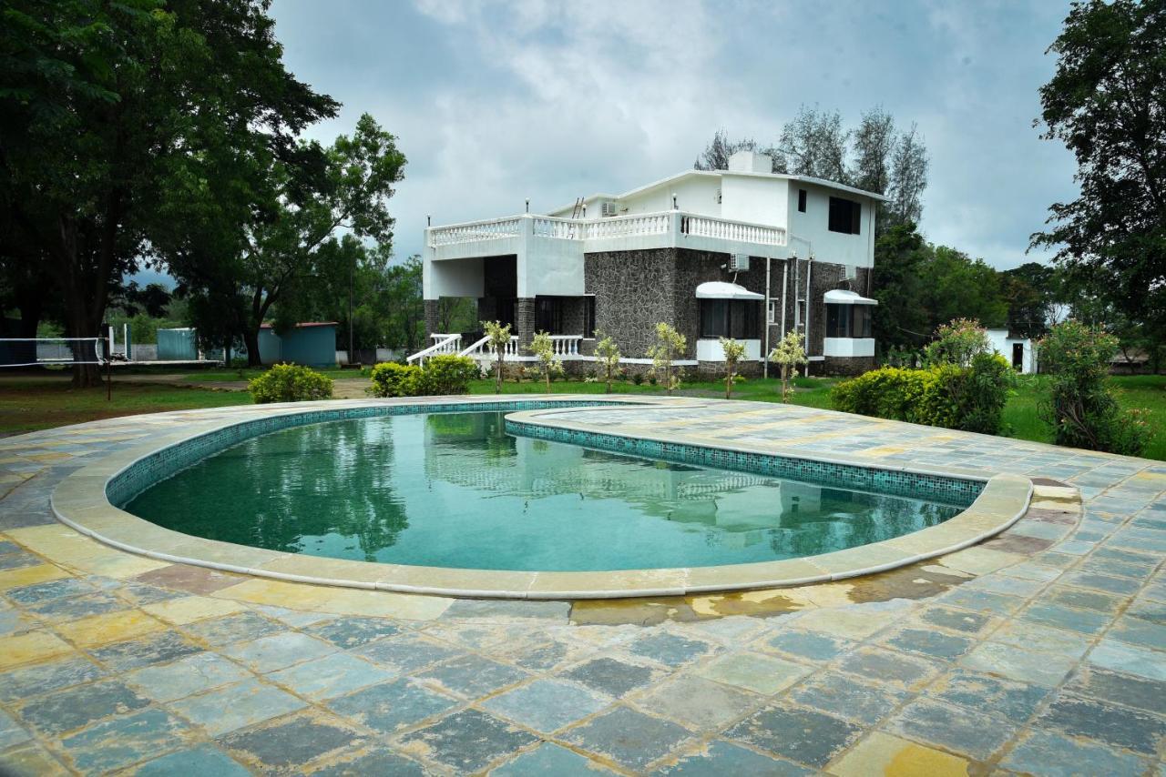 לונבלה Whispering Woods Villa And Eco Farms מראה חיצוני תמונה