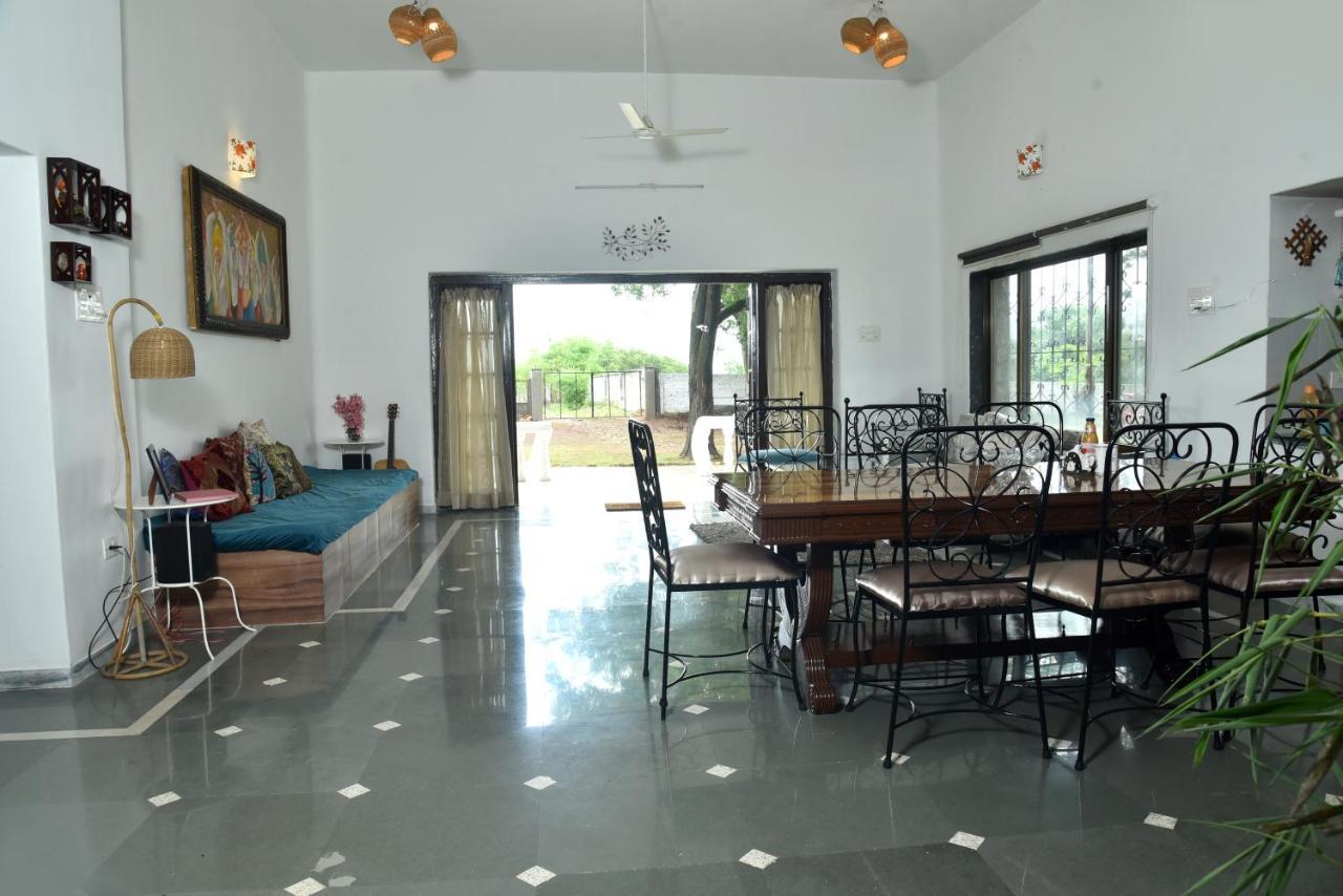 לונבלה Whispering Woods Villa And Eco Farms מראה חיצוני תמונה