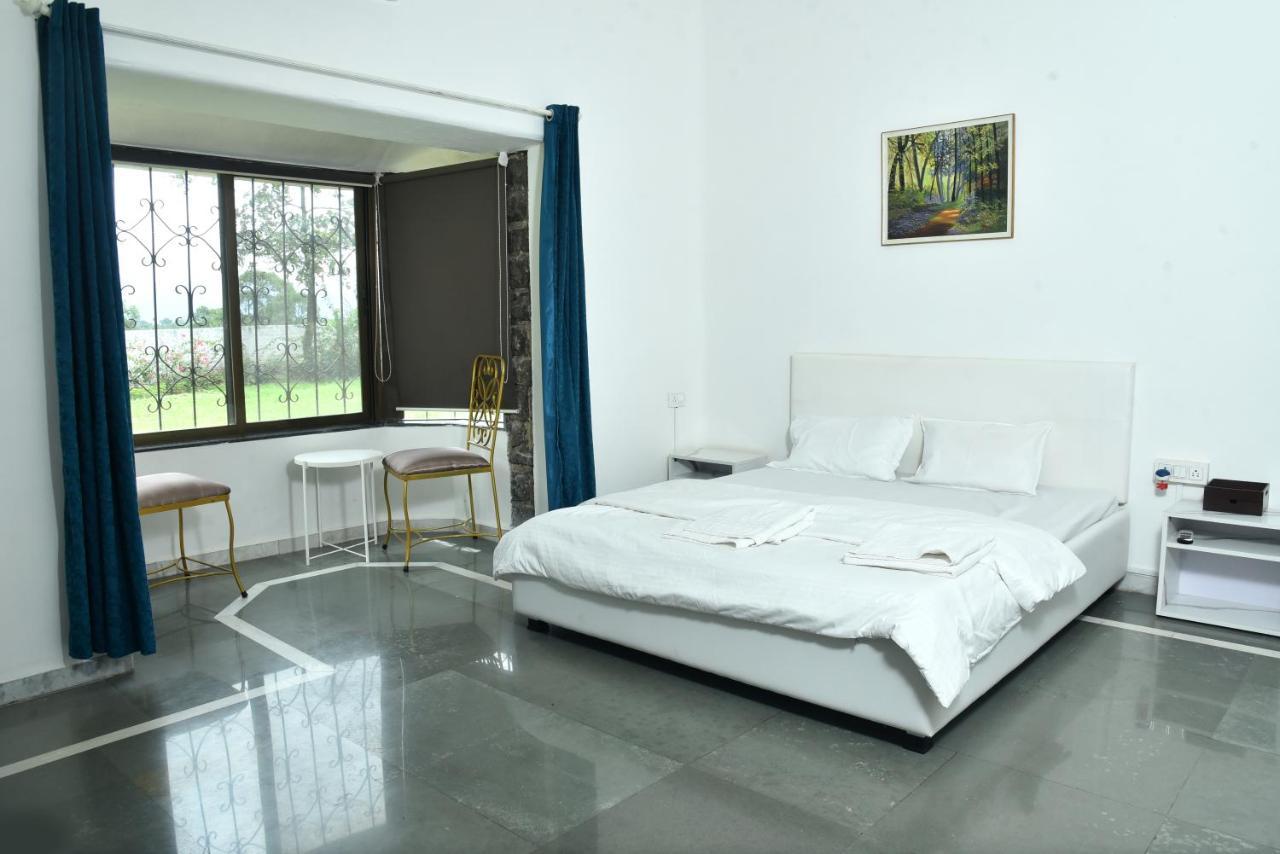 לונבלה Whispering Woods Villa And Eco Farms מראה חיצוני תמונה